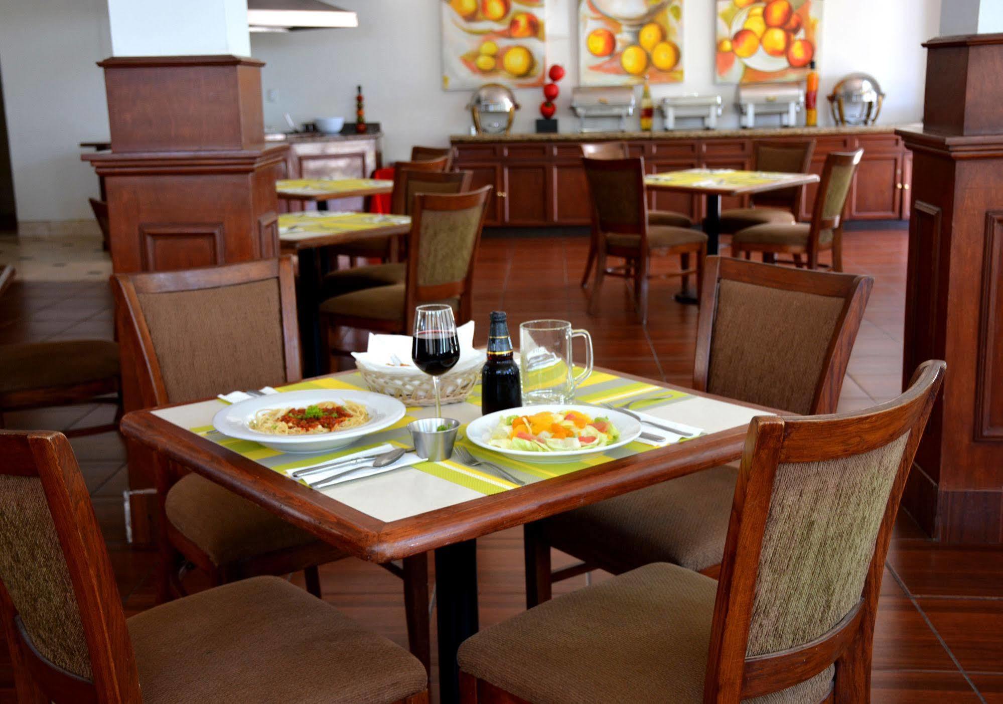 Krystal Urban Ciudad Juarez By Us Consulate Hotel Ngoại thất bức ảnh